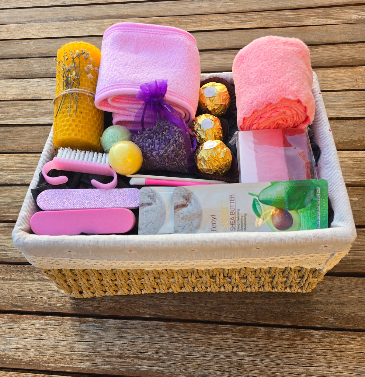 Basket Pamper Pack Med – Dee-liteful Gifts